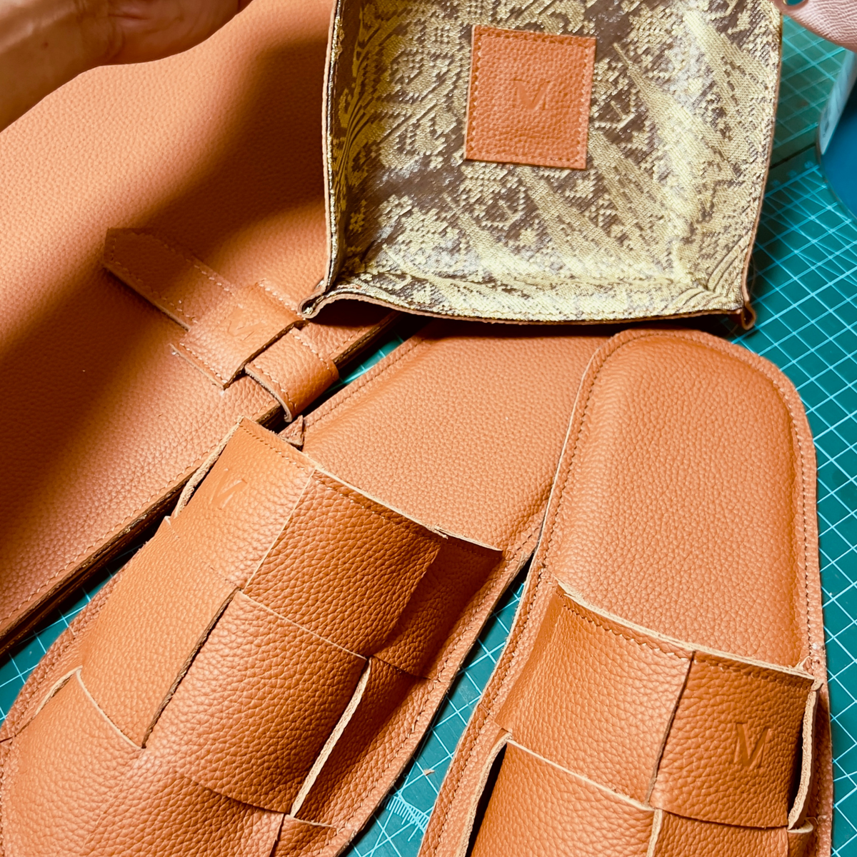 Essential Gift Set - Togo